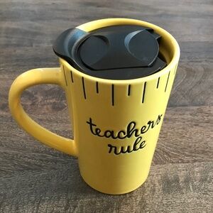 Cute “Teachers rule” stoneware coffee mug with lid with ruler detail around top
